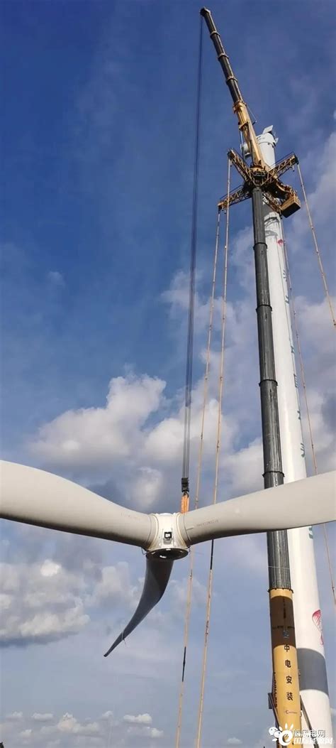 依托格鲁夫GTK1100-1主吊车！广西浦北风电项目首台机组吊装完成-国际风力发电网