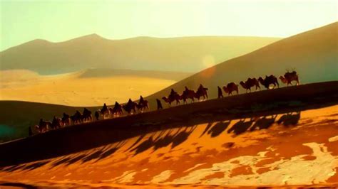 大漠孤烟直,长河落日圆描绘了怎样的画面