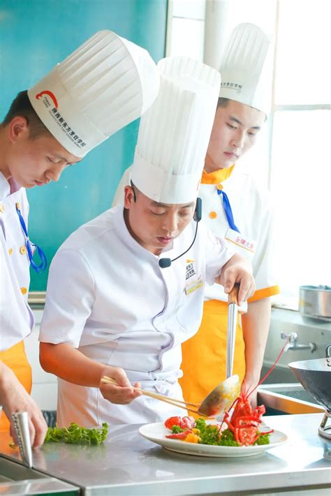 考试考证-技能加学历-北京新东方烹饪学校