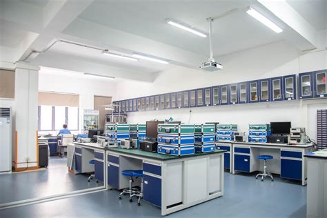 模拟电子电路实验室-1(实验楼301)-人工智能学院 现代产业学院