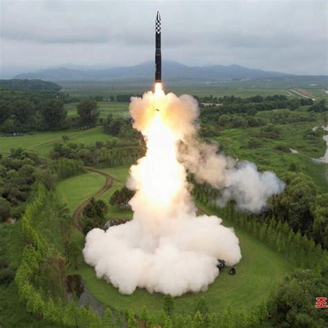 朝鲜试射新型洲际弹道导弹“火星炮-18” - 2023年7月13日, 俄罗斯卫星通讯社