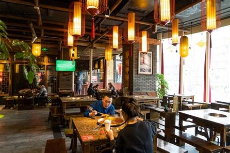 北京有序恢复堂食，部分餐饮企业经营回暖