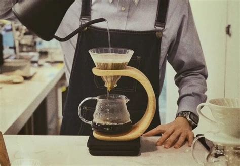 如何制作一杯完美的手冲咖啡 | EHS咖啡西点培训学院 如何制作手 ...