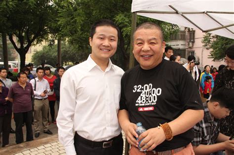 两爸爸刘惠谢园相约《阳光警察》片场PK_手机新浪网