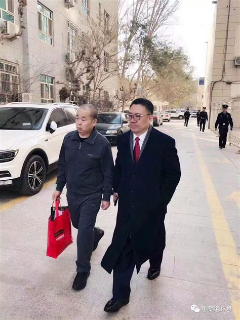 厕所陈尸案被告人李建功无罪，感叹入狱前手机还是按键的__凤凰网