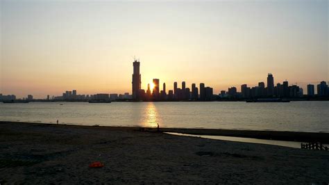 2022汉口江滩游玩攻略,来汉口江滩，一定要来看看早...【去哪儿攻略】