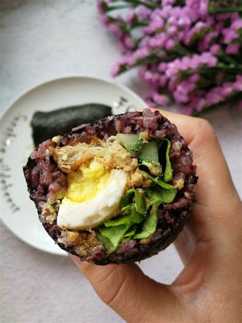 紫米饭团 - 紫米饭团做法、功效、食材 - 网上厨房