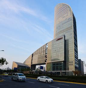 上海陆家嘴的招商银行大楼高清图片下载_红动中国