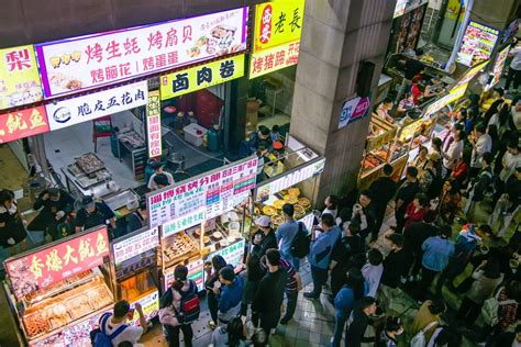 上海新消费｜泗泾夜市一夜爆火后余温常存，上海的年轻人原来这么喜欢“吃夜宵”|摆摊|自己|蛋堡_新浪新闻