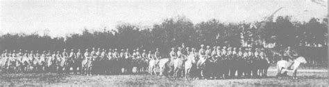 1935年1月，国民政府在南京召开军事整理会议，布置整军工作。图为骑兵部队正在接受训练-中国抗日战争-图片