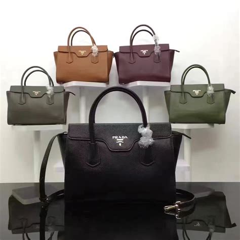 高仿PRADA女包新款 三合一包包购物袋 PRADA香港官网 - 七七奢侈品