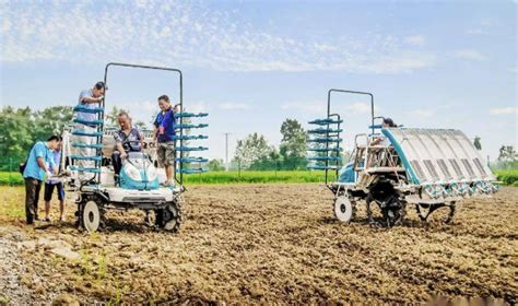 2014级农业工程类本科生农业机械装备生产实习结束