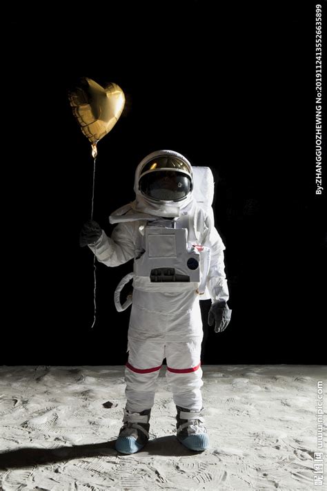 宇航员,三维图形,俄罗斯宇航员,空间和天文学,天文学,太空,科学,人,方形画幅,红色摄影素材,汇图网www.huitu.com