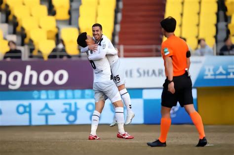 李昌镐释放“高丽参力量”，正官庄皇真丹队首夺韩联赛冠军