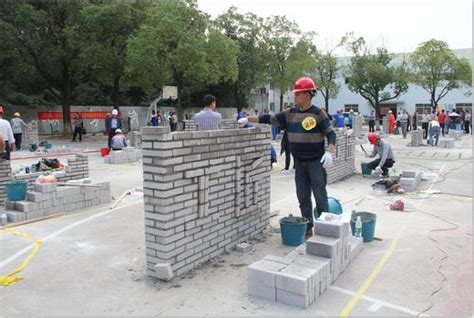 长沙19岁学子靠“砌墙” 为中国夺世界技能大赛首金！_社会_长沙社区通