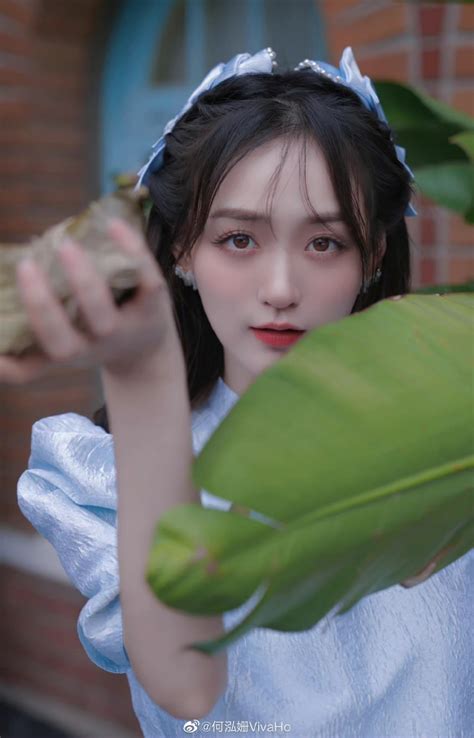 何泓姗图片