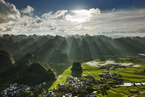 贵州兴义：乡村旅游绘美景-人民图片网