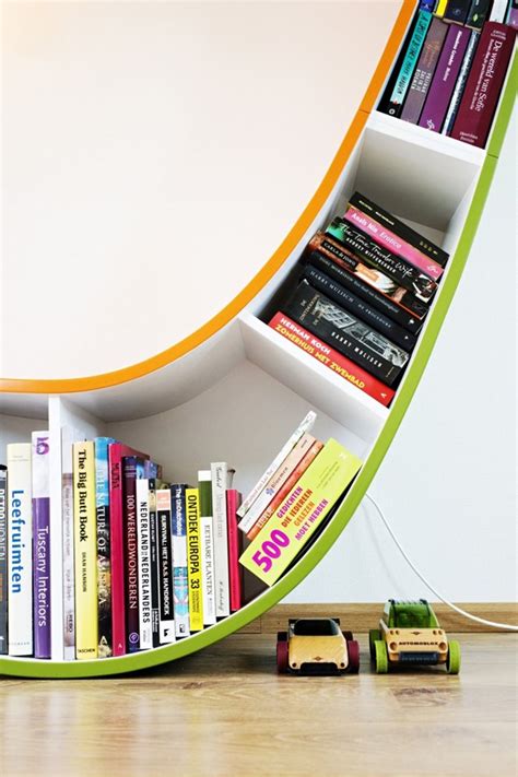 创意多功能的Bookworm书架 - 设计之家