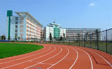 江西科技学院是几本公立还是私立？学校口碑环境如何学费多少？