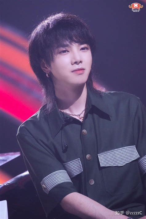 华晨宇(壁纸)图片