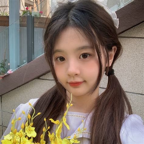 甜妹黄宣绮图片