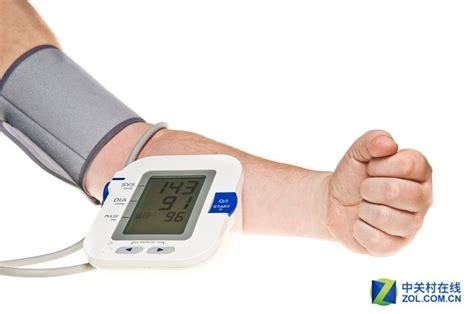 欧姆龙血压计哪款型号准什么型号好（附各型号功能对比表）-礼物村
