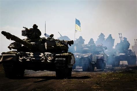 乌克兰总参谋部发布命令，武装部队进入全面战备状态_手机新浪网