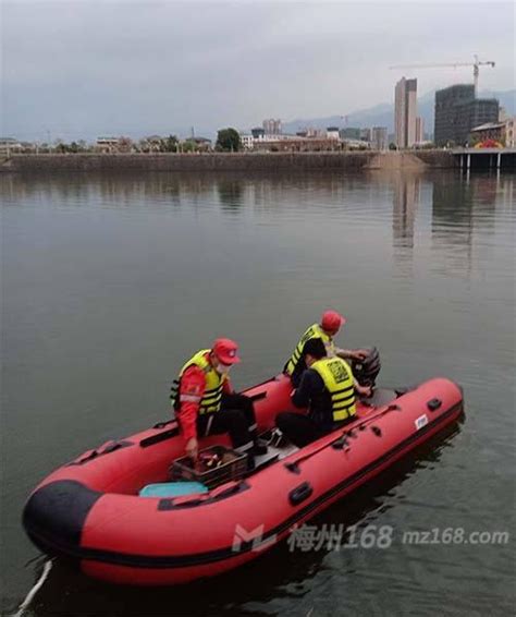 悲剧！桂林一10岁小男孩溺水身亡！实拍警方打捞现场！