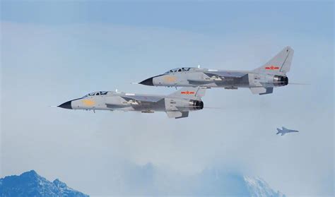 中国空军大动作：开始182天实弹演习，专练一特别轰炸技能！
