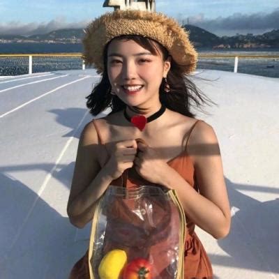 qq头像女生不非主流