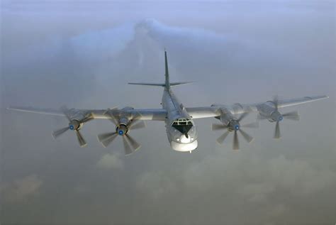 俄军图-22M3和图-160轰炸机例行飞行遭欧洲多国战机跟踪_凤凰网