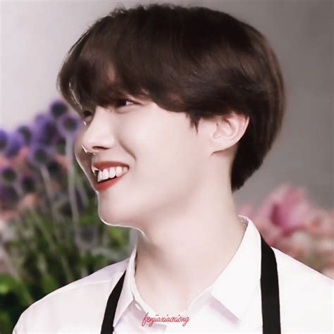 runbts郑号锡头像图片