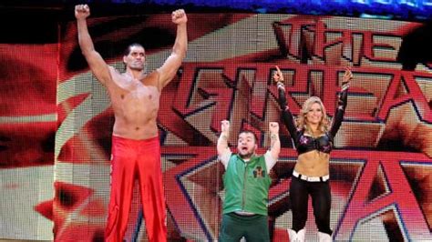 WWE最新TLC大赛战报：“天选之人”翻车，明日华夺冠！ - 爱美摔