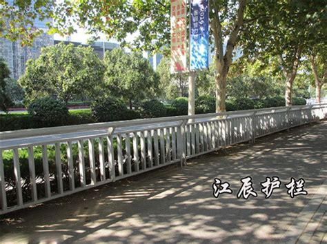 邢台市市政护栏厂家厂家-常州江辰锌钢护栏