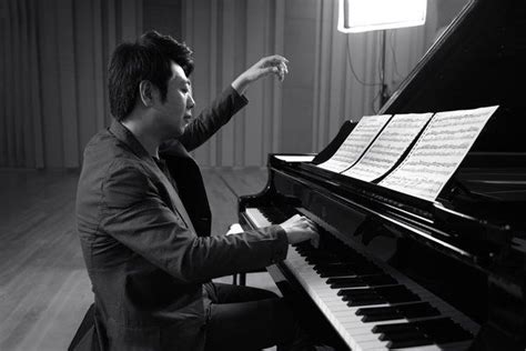 郎朗全球发行新专《钢琴书》 庆“世界钢琴日”