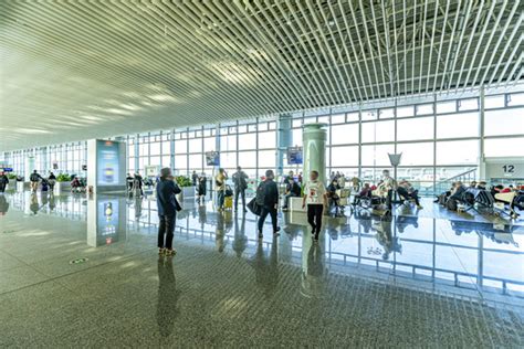 航拍图！青岛胶东国际机场航站楼已开始设备调试 – 山东美程国际会议展览有限公司