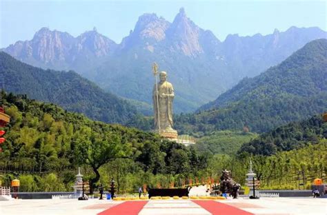九华山99米大铜像“开口说话”，看到即是福__凤凰网