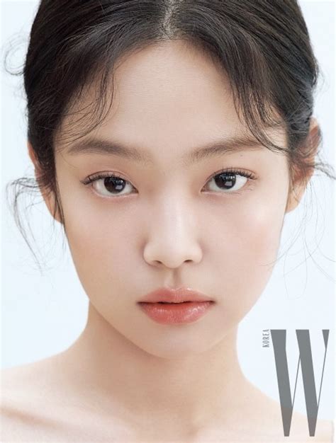 杨洋时尚芭莎十一月刊封面 惬意诠释不被定义的成熟魅力 -- 眼界，放眼世界
