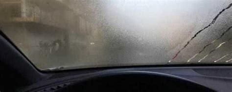 晚上开车开空调玻璃总是起雾怎么办-有驾