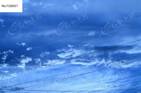 幽蓝的天空浮云图片高清图片下载_红动中国