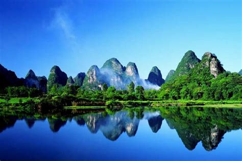 清晨充满中国风意境的美丽景色高清图片下载-正版图片500793337-摄图网