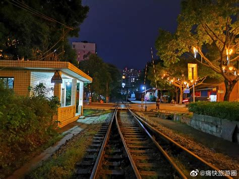 5635/5636次，自贡北站每天仅有的一对绿皮火车！|自贡市|列车|火车_新浪新闻