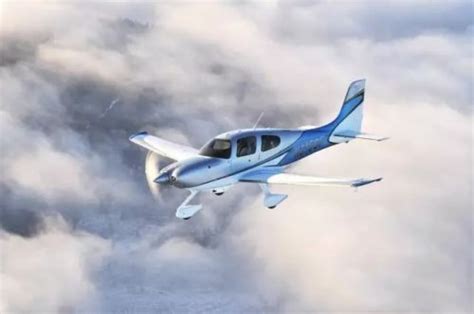 西锐愿景SF50飞机发动机通过FAA型号认证 - 民用航空网
