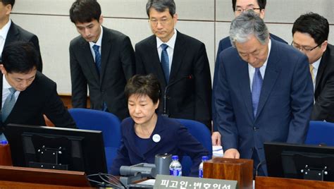 朴槿惠两天内两拒出庭 韩法院进行缺席审判_新闻中心_中国网