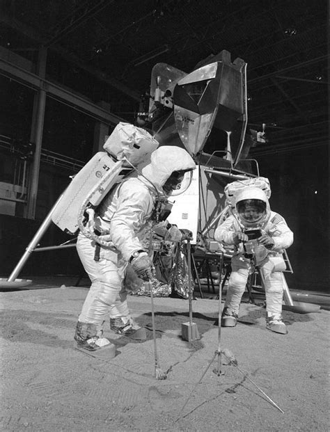 科技 _ 人类历史上第一次！“嫦娥四号”预计后天发射，“直播”月球背面是不是外星人基地