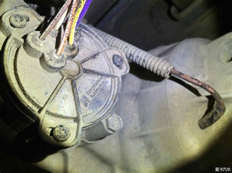 自己动手修理双龙空调控制面板灯光变暗的故障 - - myt126汽车改装网