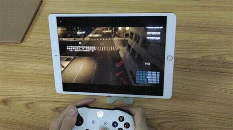 用 Xbox 手柄在 iPhone、iPad 上玩游戏是什么体验？_科技猎