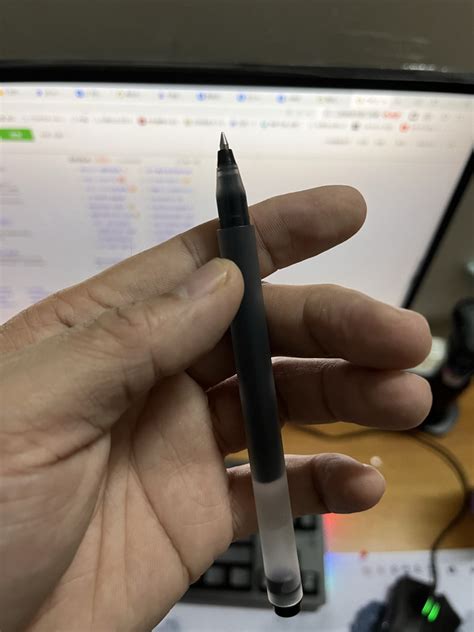 小米中性笔怎么样 小米巨能写中性笔，一支管半年_什么值得买