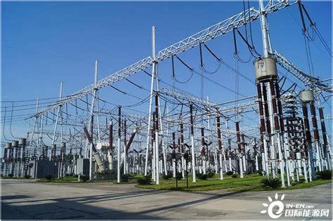 衢州电力新发明：带电作业免停电 年可多供电量-环保频道-浙江在线