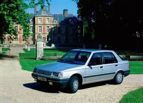 Pictures of Peugeot 309 GTI Goodwood 1992 (2048x1536)